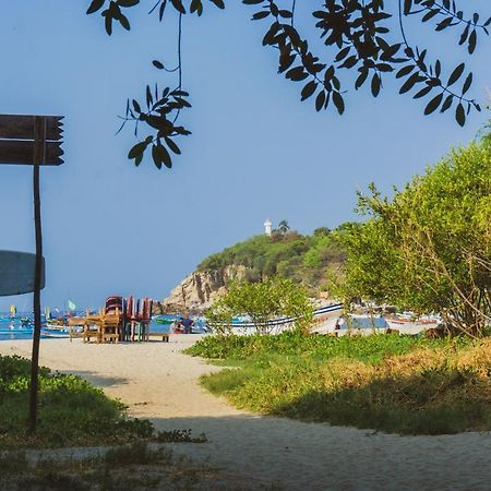 Nomad Beach House Hotel Puerto Escondido  Buitenkant foto