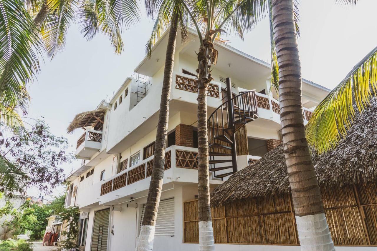 Nomad Beach House Hotel Puerto Escondido  Buitenkant foto