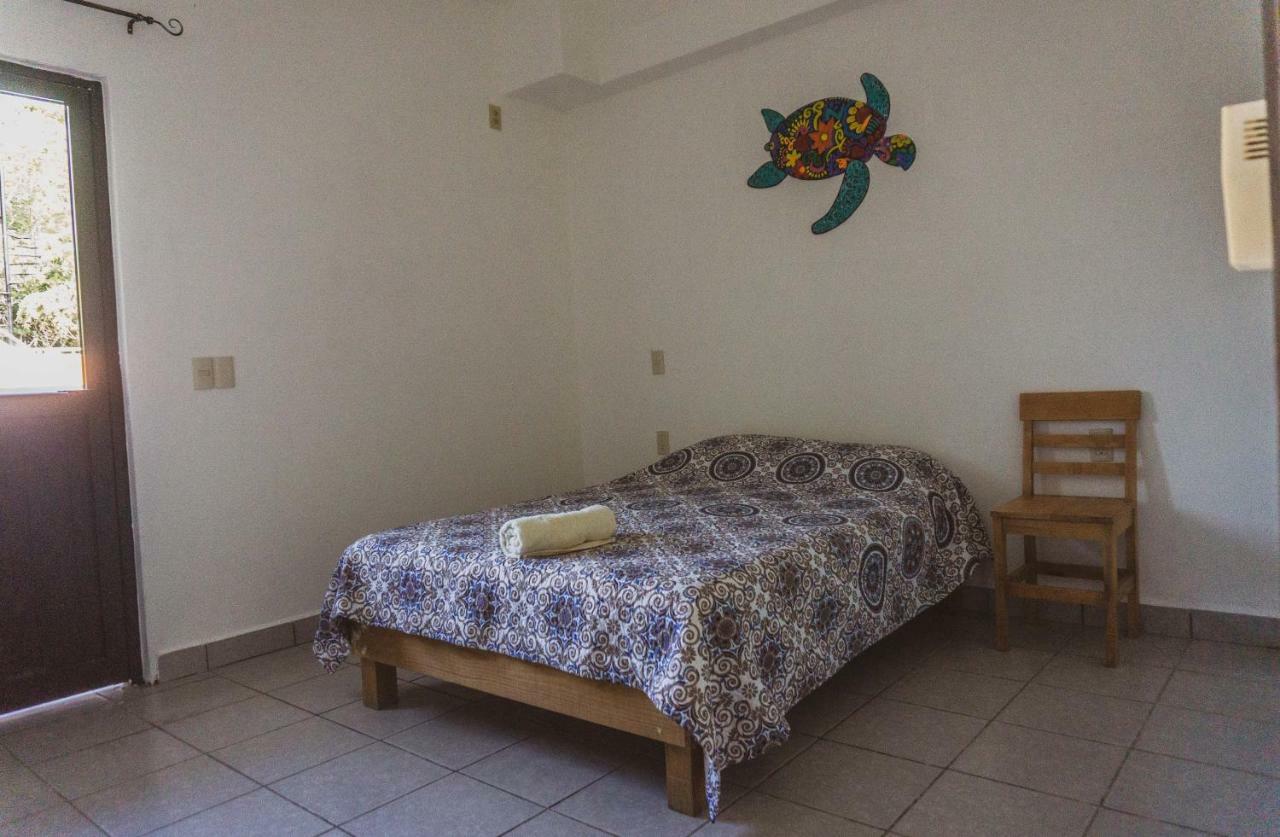 Nomad Beach House Hotel Puerto Escondido  Buitenkant foto