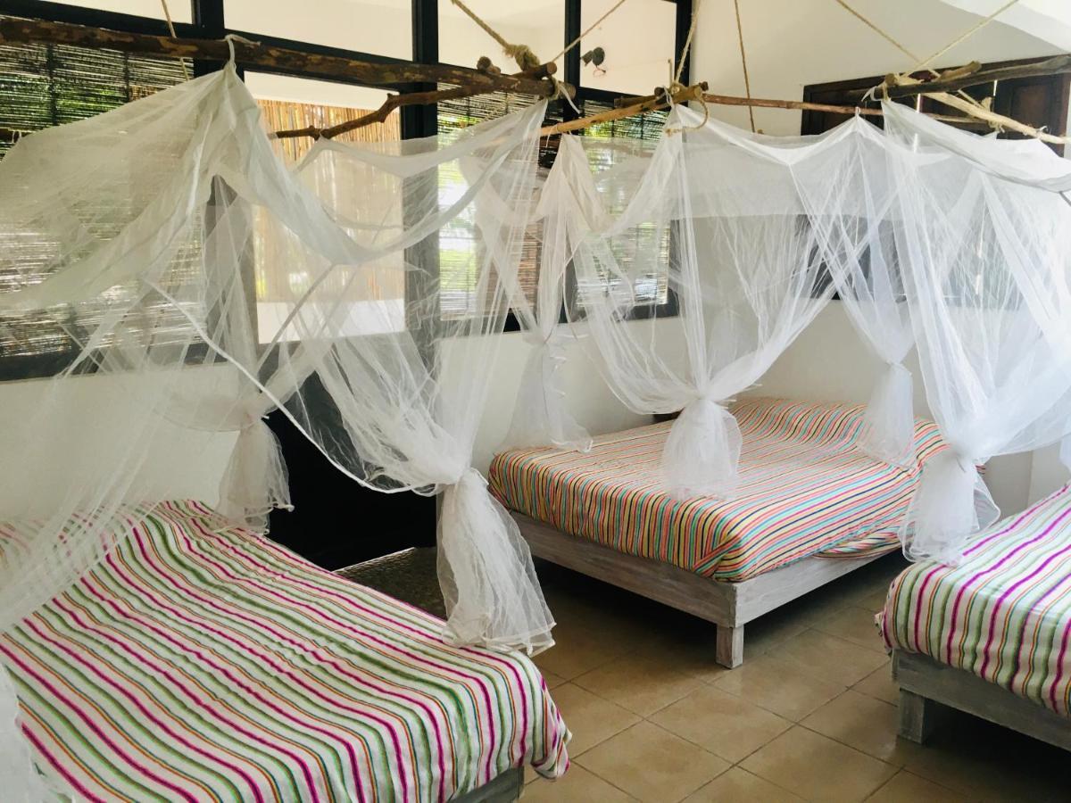 Nomad Beach House Hotel Puerto Escondido  Buitenkant foto