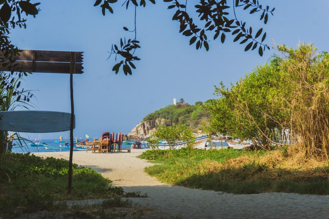 Nomad Beach House Hotel Puerto Escondido  Buitenkant foto