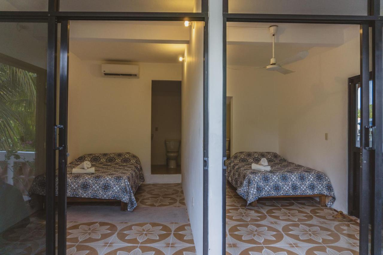Nomad Beach House Hotel Puerto Escondido  Buitenkant foto