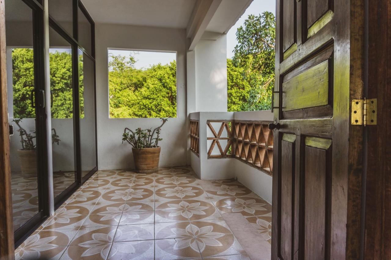 Nomad Beach House Hotel Puerto Escondido  Buitenkant foto